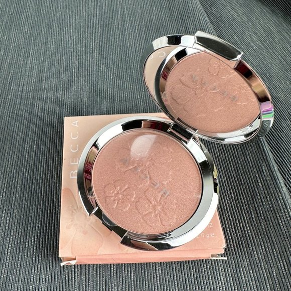 Becca Shimmering Skin Perfector Highlighter ROSE QUARTZ Passport to Glow Korea - Picture 8 of 14